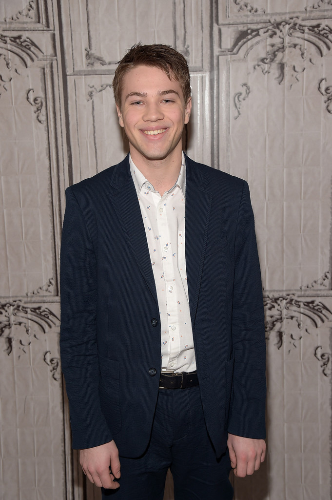 Connor Jessup Age, Height, Girlfriend, Net Worth, Family, Facts.