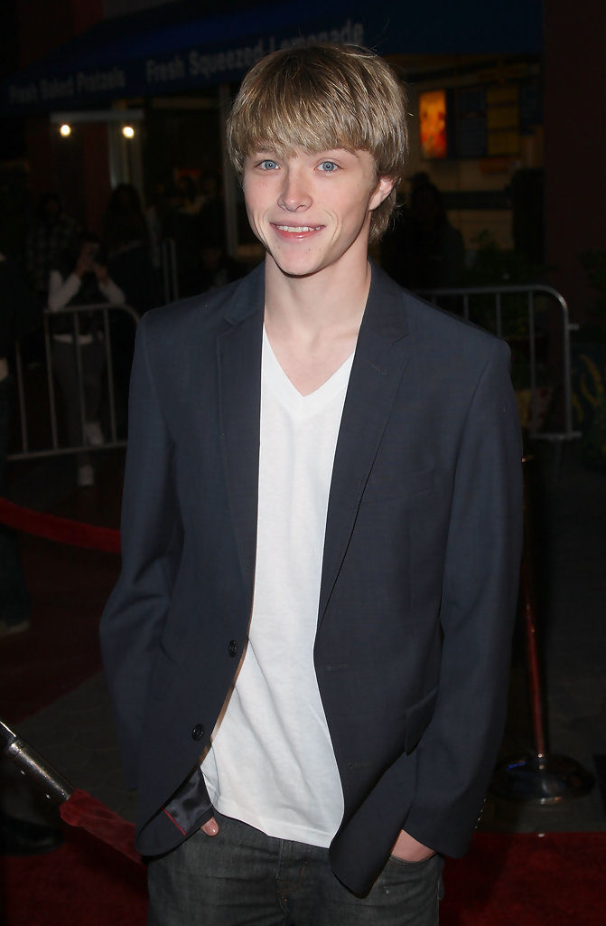 Sterling-Knight-Photos